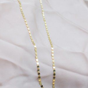 Elegant Gold Necklace